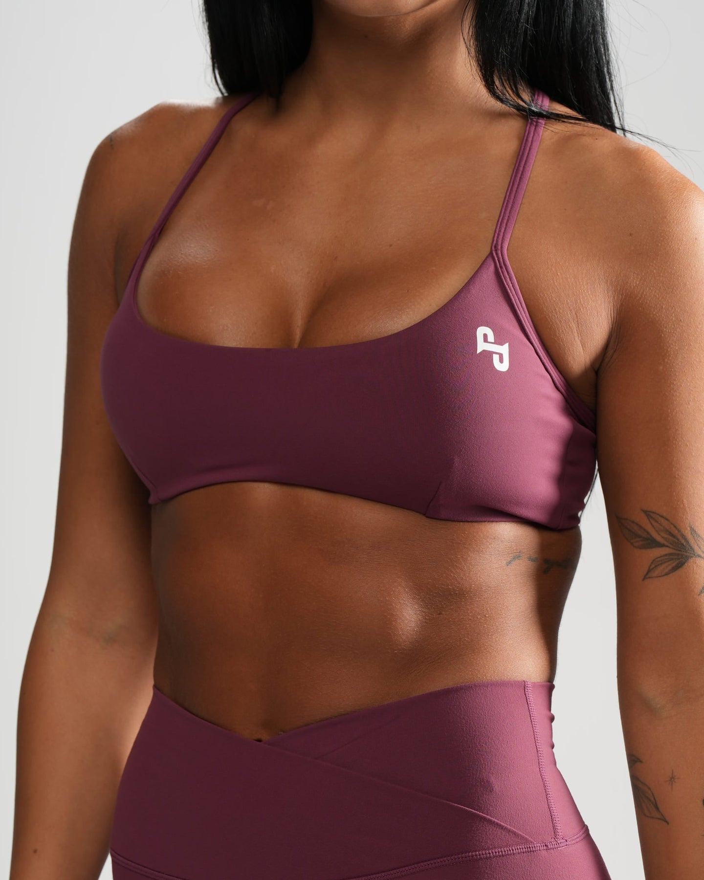 Apex V-Cross bra